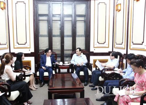Tổng cục trưởng TCDL Nguyễn Trùng Khánh tiếp Đại sứ du lịch Lý Xương Căn